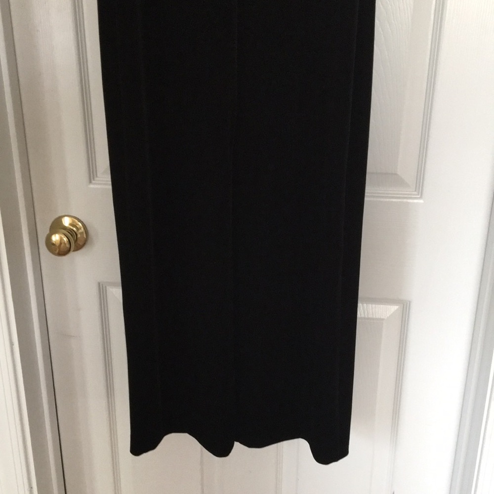 Long black velvet evening dress - Picture 4 of 5